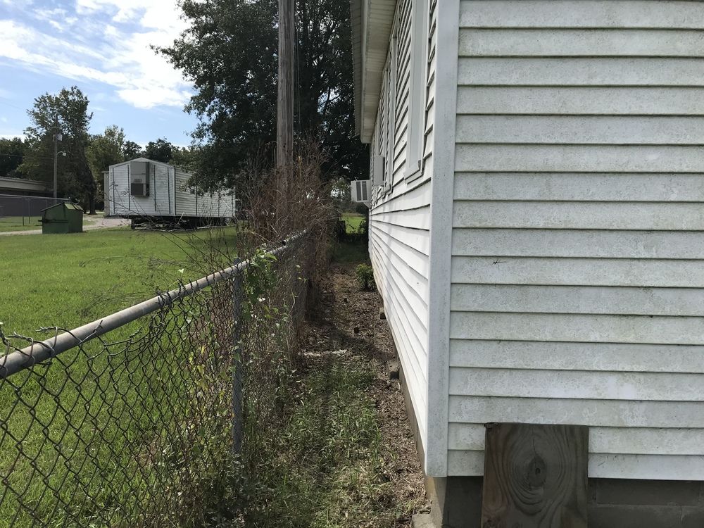 McGehee, AR Church Building and Land: 1602 S 1st St, McGehee, AR 71654